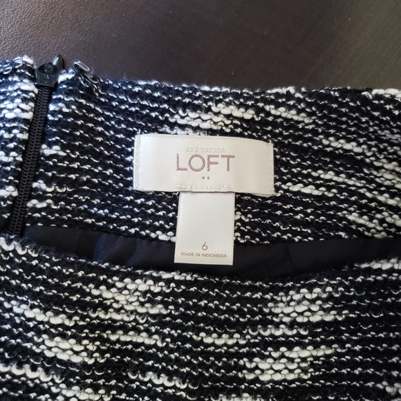 Loft black and white skirt - Picture 2 of 2